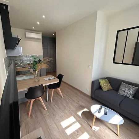 L Oustalet Apartment